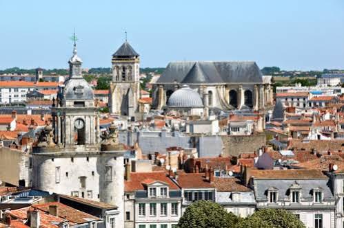 Cour Des Dames Bed & Breakfast La Rochelle  Bagian luar foto